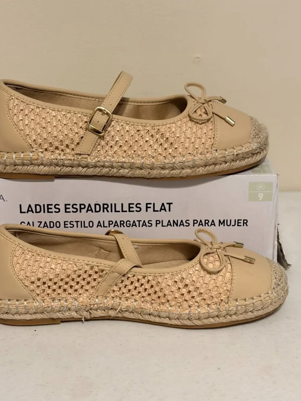 New NIB Serra Tan/Beige Rope Canvas Espadrille Flat Mary Janes Size 9